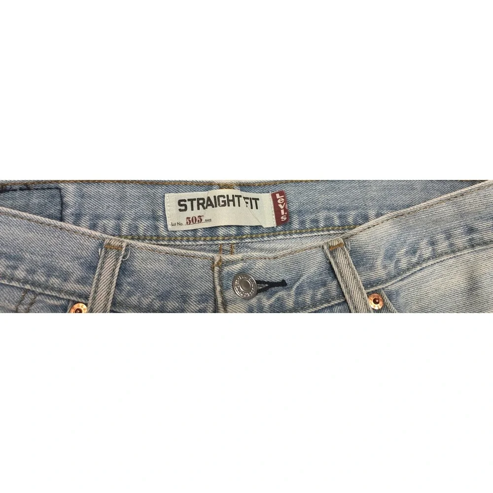 Levis 505 Straight Fit Jeans Mens 32x34 Light Wash Blue Denim Retro 90s Style